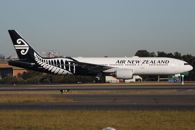 BOEING 727-200 (ZK-OKF) - on 13 August 2019