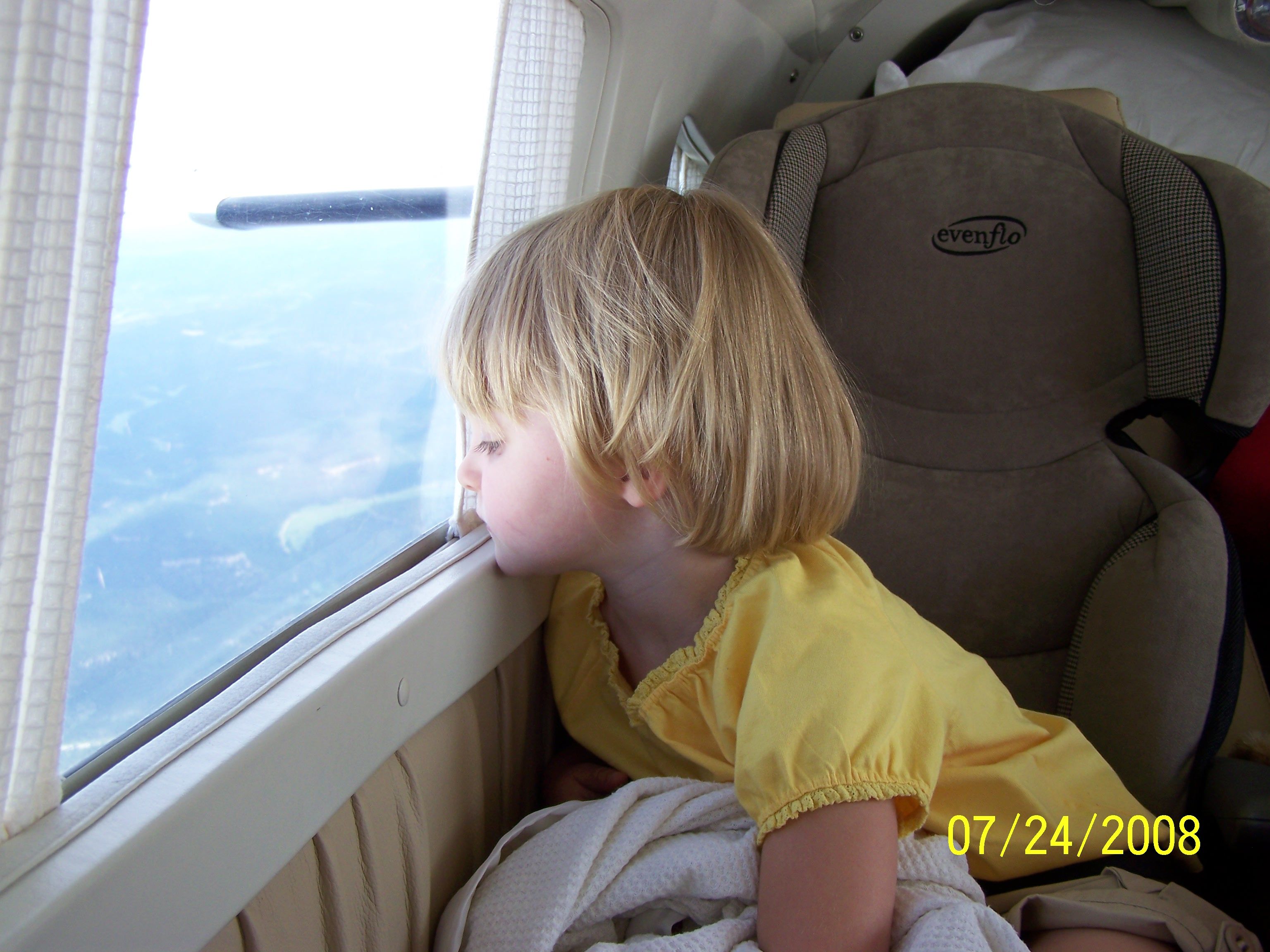 Piper Seneca (N34KG) - Gazing down at the Black Hills of SD.