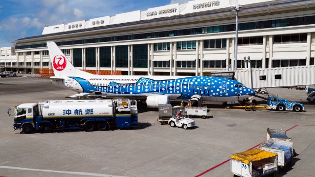 BOEING 737-400 (JA8939) - “whale shark livery”br /Japan Transocean Air(JTA)　/ Boeing737-4Q3　　br /Jun.24.2016 Naha Airport [OKA/ROAH] JAPAN