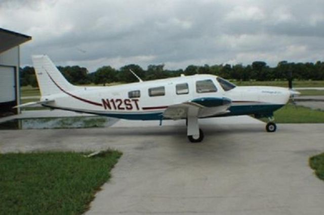 Piper Saratoga (N12ST)