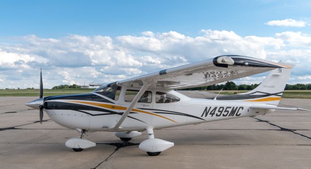 Cessna Skylane (N495MC)