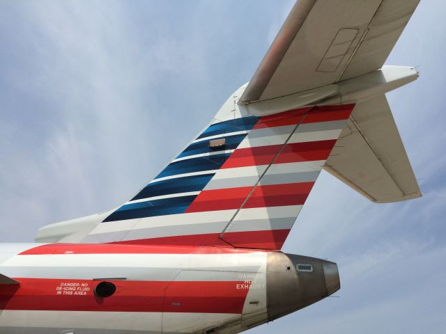 Canadair Regional Jet CRJ-700 (N518AE)