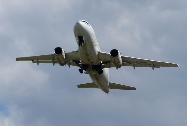 Airbus A319 (G-EUPA) - Date 27/04/15 c/n 1082