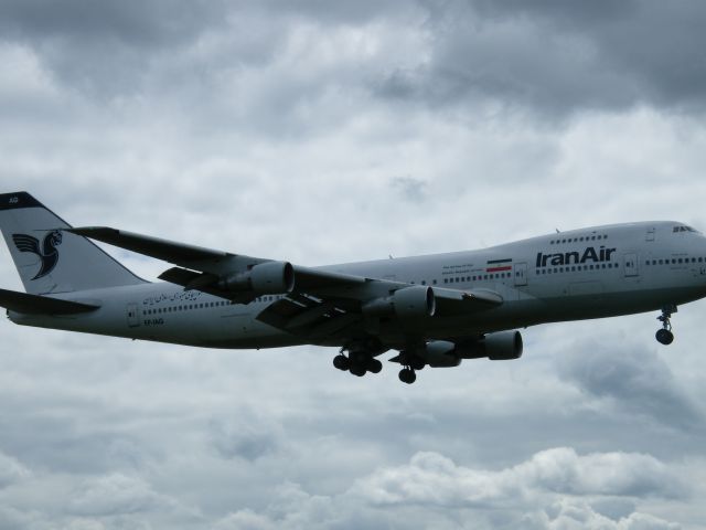 Boeing 747-200 (EP-IAG) - EP-IAG BOEING 747-286M   CN 21217/291 AT EGLL 12/07/2008