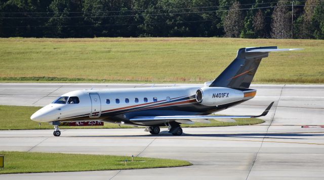 Embraer Legacy 550 (N401FX) - Sharp little 550!