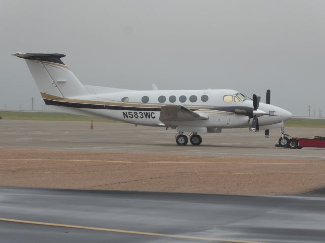 Beechcraft Super King Air 200 (N583WC)