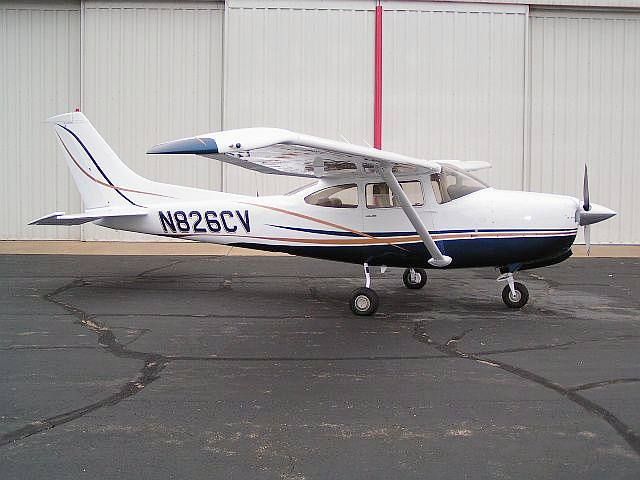 Cessna Skylane (N826CV)
