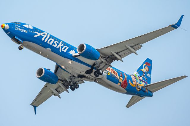 Boeing 737-700 (N537AS) - Disneyland Pixar Pier Livery arriving SEA 30 Sep 2020