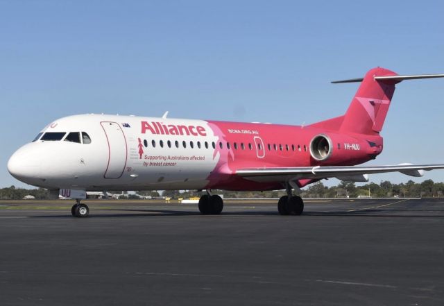 Fokker 70 (VH-NUU)