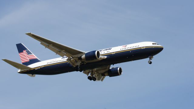 BOEING 767-300 (N764NA)