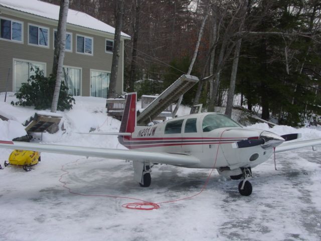 Mooney M-20 (N201JW)