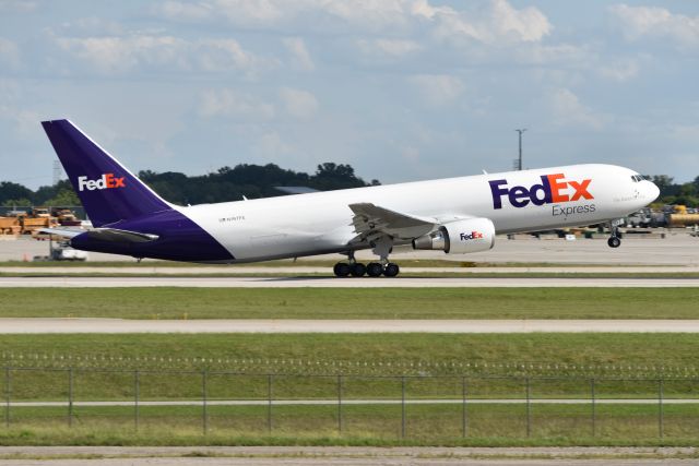 BOEING 767-300 (N197FE) - 09-09-21 23-L. First Pic of this bird on the database. Just delivered on 08-12-21. Line # 1249.