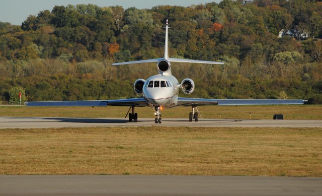 Dassault Falcon 50 (N49KR) - Arriving at home base