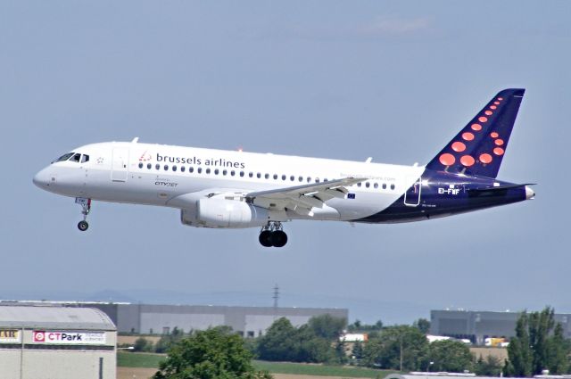 Sukhoi Superjet 100 (EI-FWF)