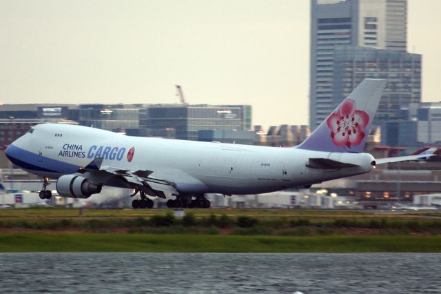 Boeing 747-400 (B-18701) - China Airlines Cargo B744 diversion to BOS from JFK due to weather on 7/6/21.