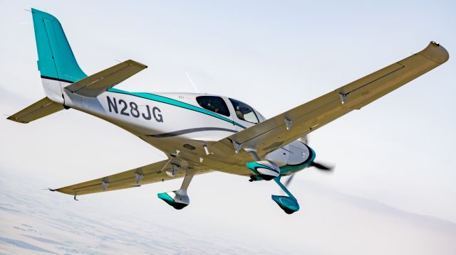 Cirrus SR-22 (N28JG) - Air to air with a Cirrus SR-22 Turbo.