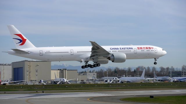 BOEING 777-300 (B-2020) - BOE455 on short final to Rwy 16R to complete its B1 flight on 3/6/15. (ln 1285 / cn 43272).