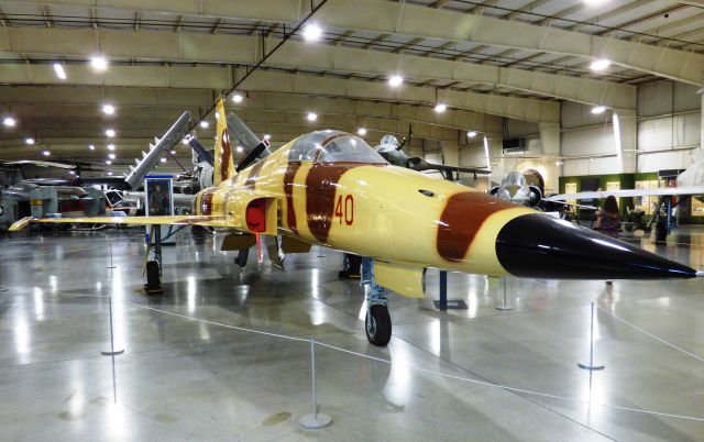 — — - Northrop F-5E Tiger II