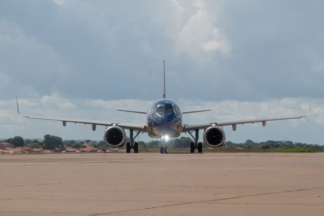 Airbus A321 (PR-YJE)