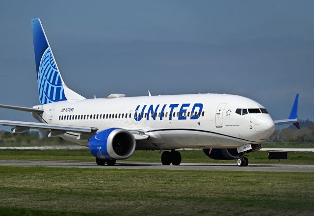 Boeing 737 MAX 8 (N27260)