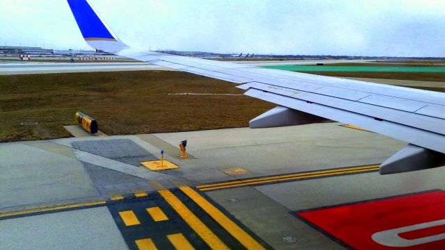 Boeing 737-700 —