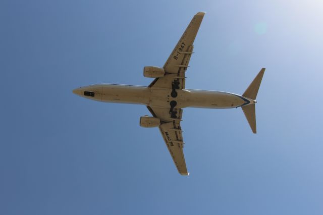 Boeing 737-700 (B-1947)
