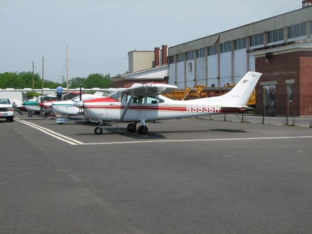Cessna Skylane (N9935H) - at Queen City