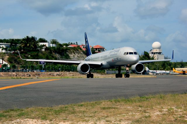 Boeing 757-200 (N659DL)