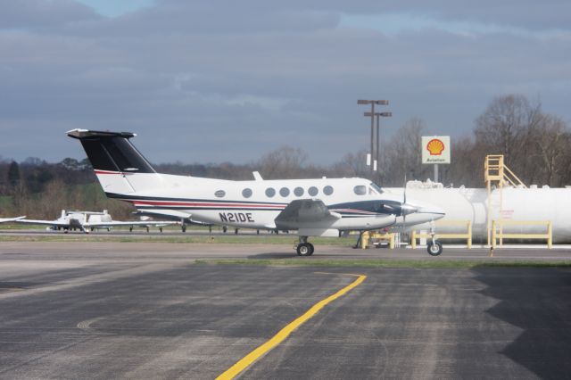 Beechcraft Super King Air 200 (N21DE)