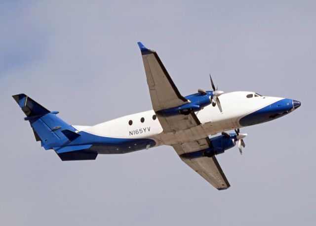 Beechcraft 1900 (N165YV)