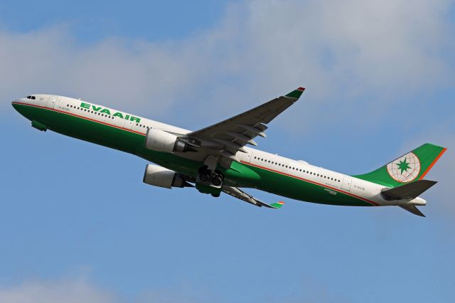 Airbus A330-300 (B-16336)