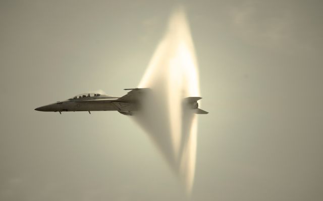 — — - FA/18 Hornet during 2009 Jones Beach Air Show