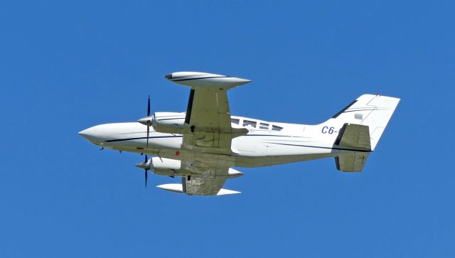 Cessna 402 (C6-GTW)