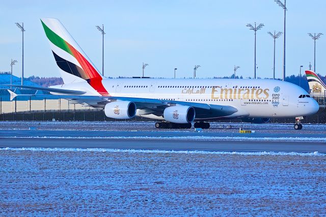 Airbus A380-800 (A6-EDF)