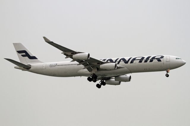 Airbus A340-300 (OH-LQC)