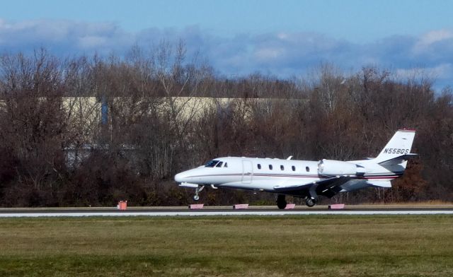 Cessna Citation Excel/XLS (N558QS) - Just touching down is this 2006 Cessna Citation 560XL in the Autumn of 2018.