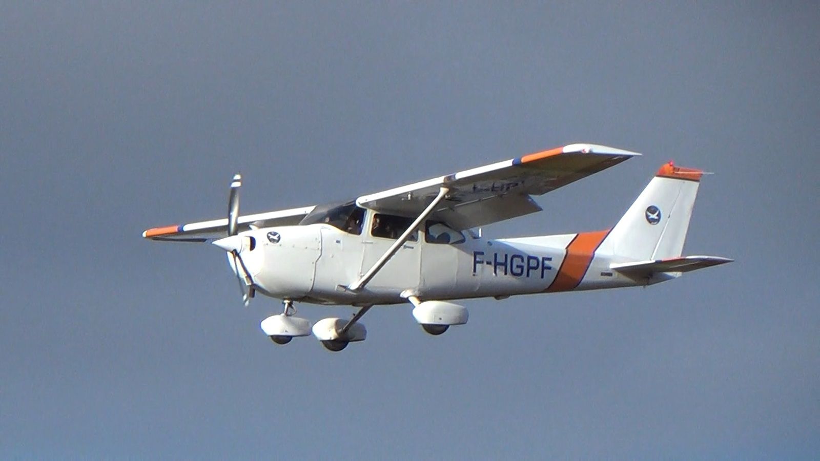 Cessna Skyhawk (F-HGPF)