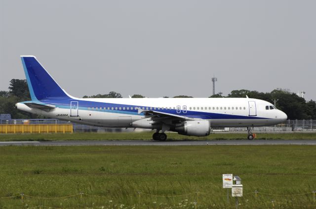 Airbus A320 (JA8384) - Departure at NRT Airport R/W16R on 2012/05/26 No Title