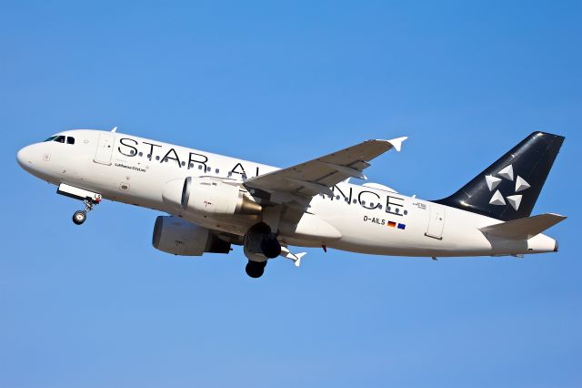 Airbus A320 (D-AILS)