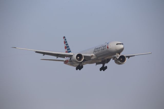 BOEING 777-300ER —