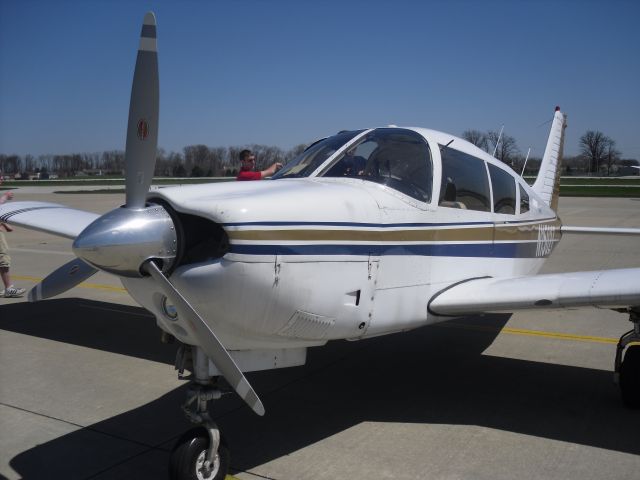 Piper Cherokee Arrow (N15027)