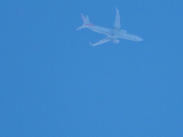 Boeing 737-800 (N817NN) - AAL1617br /DFW-MCIbr /09/20/21