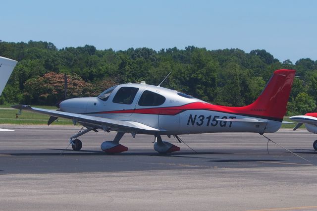 Cirrus SR-22 (N315GT)