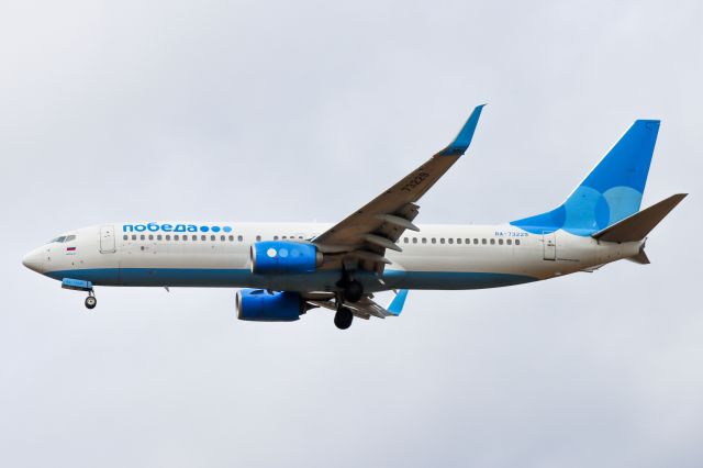 Boeing 737-800 (RA-73229)