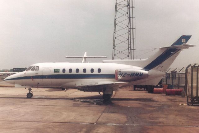 Hawker 800 (HZ-MMM) - Seen here in Jul-83.br /br /Reregistered LX-MJM in Dec-85,br /then N700WH in Jun-89,br /then N700ER in Dec-91,br /then N3399P in Jul-97,br /then N977CC 28-Mar-00,br /then N425RJ 5-Jan-04,,br /then N424RJ 30-Jul-04,br /then N819WG 9-Nov-05,br /then N1ES 10-Mar-12,br /then back to N819WG 14-Jun-13,br /then exported to Mexico 9-Jun-14 as XB-OAF.