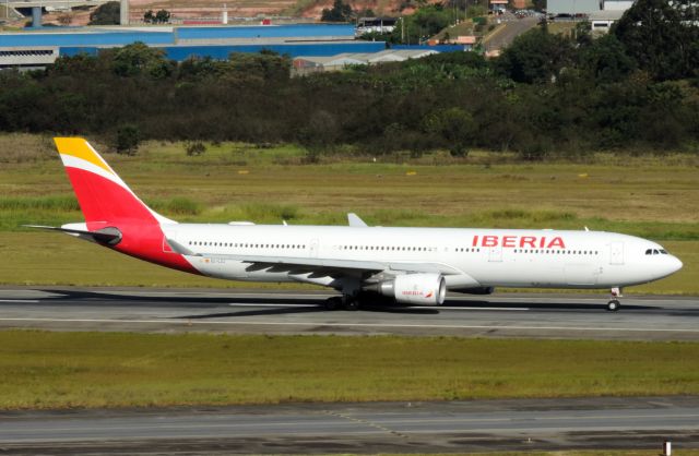 Airbus A330-300 (EC-LZJ)