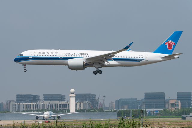 Airbus A350-900 (B-308T) - CSN's First A359 approach ZSSS -19.7.6