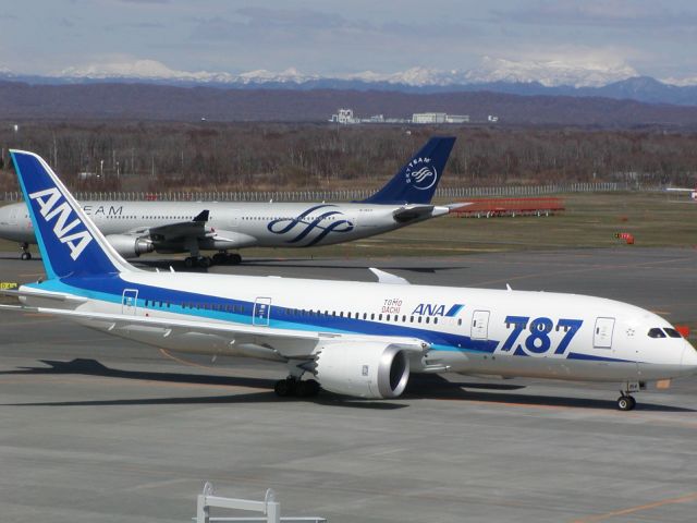 Boeing 787-8 (JA814A)