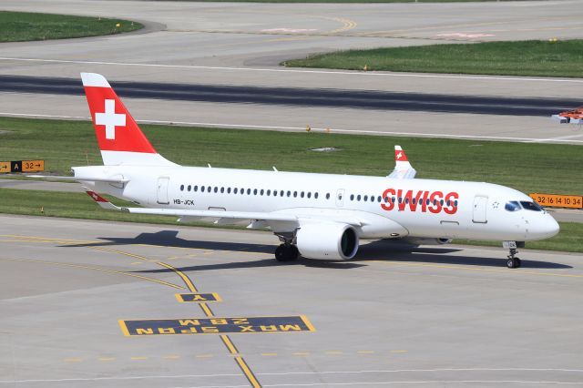Airbus A220-300 (HB-JCK)