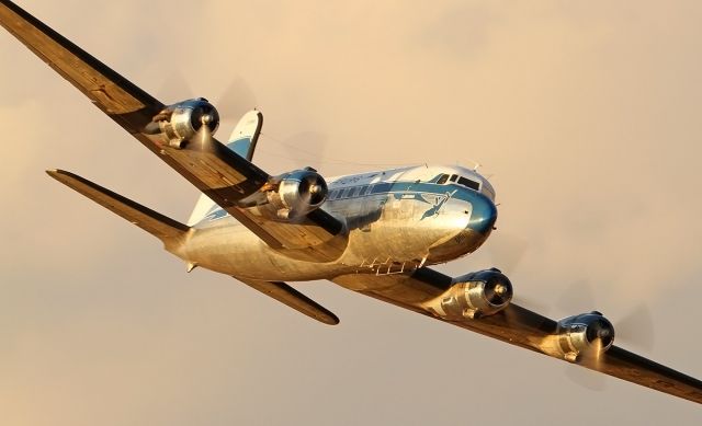 Douglas C-54 Skymaster (ZS-BMH)